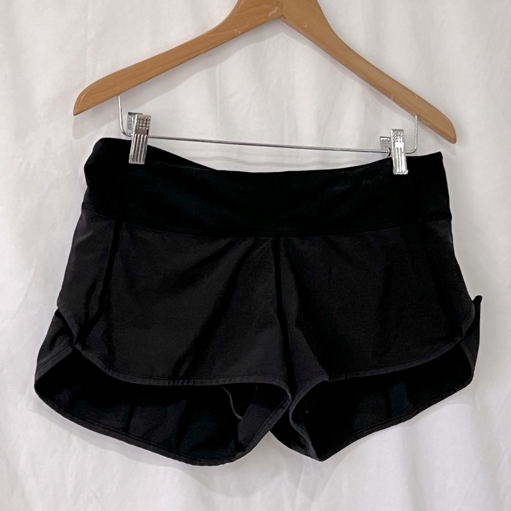 lululemon black speed shorts pin hole Black Size 8